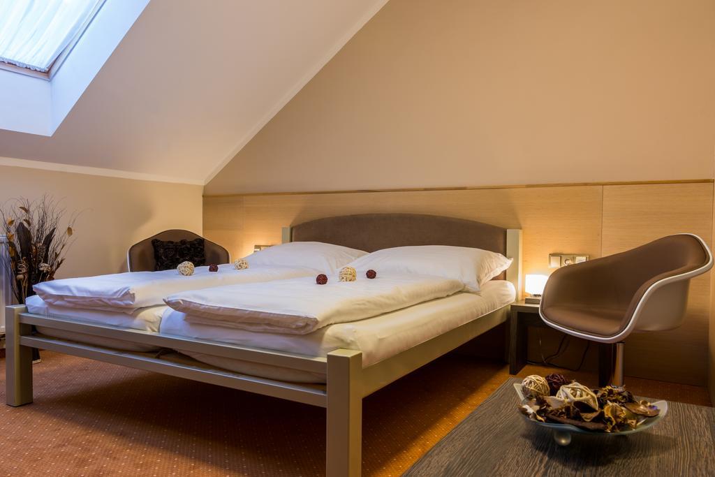 Hotel Luznice Planá nad Lužnicí Стая снимка