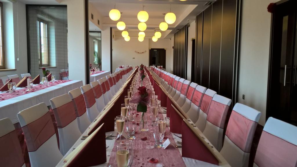 Hotel Luznice Planá nad Lužnicí Екстериор снимка